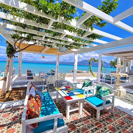 Villa T&T House Lechaio Exterior foto
